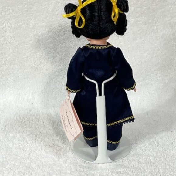 Rare Madame Alexander restrung 8" Shanghai doll with  stand - Picture 5 of 8